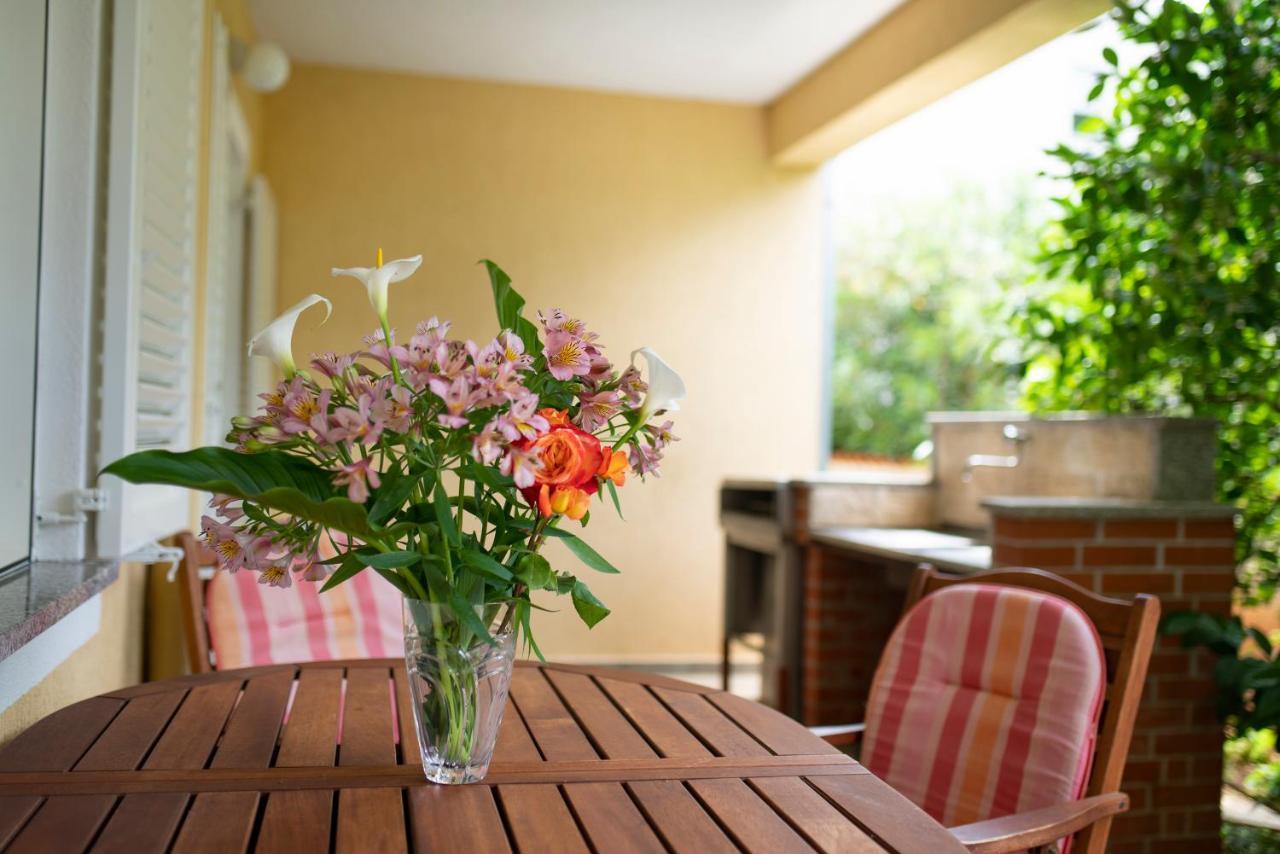Apartment Nina โรวีน ภายนอก รูปภาพ